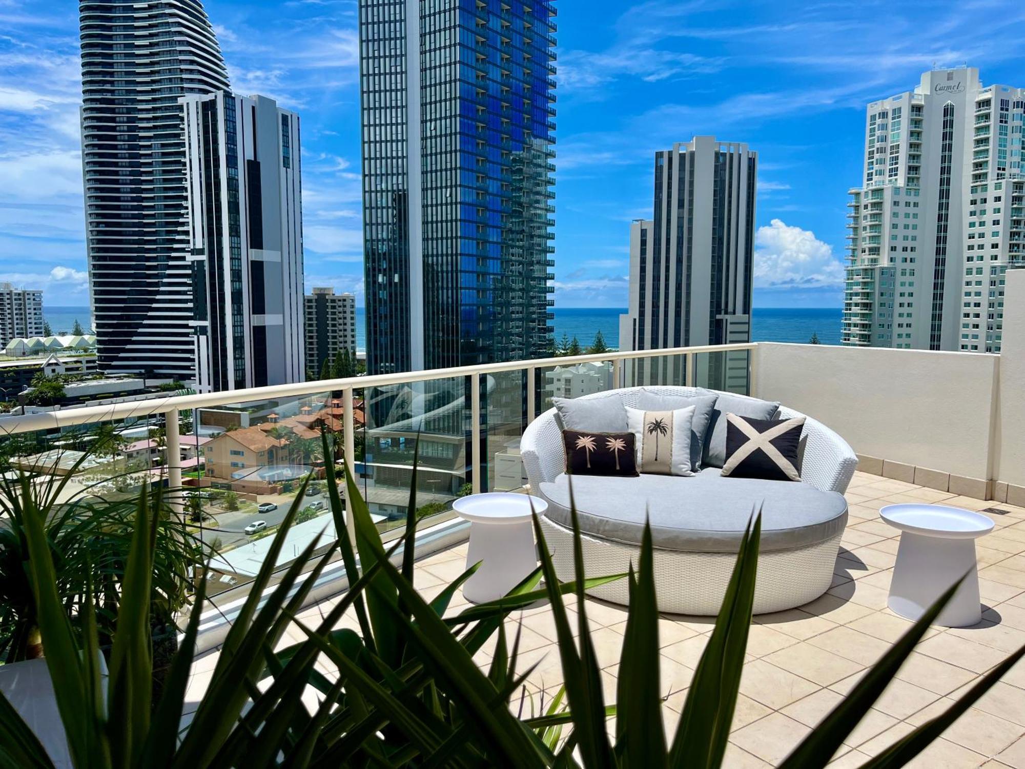 Private Sky Terrace Classic Penthouse 2 Car Parks Apartamento Gold Coast Exterior foto