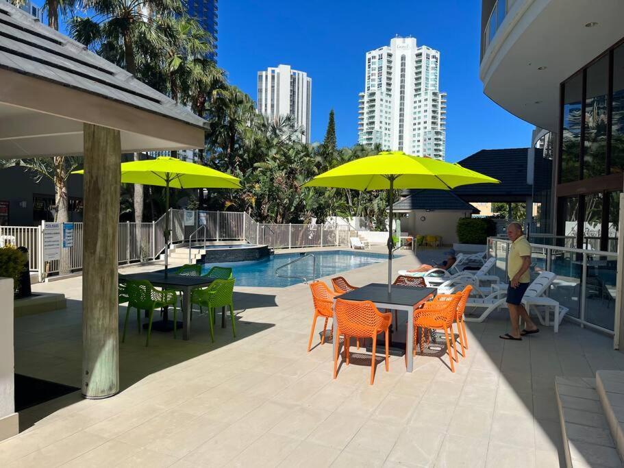 Private Sky Terrace Classic Penthouse 2 Car Parks Apartamento Gold Coast Exterior foto